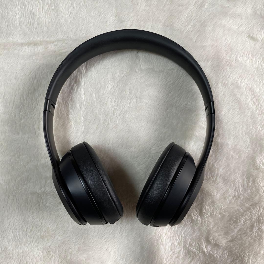 BEATS SOLO3 ビーツ ワイヤレス オンイヤーヘッドフォン ブラック 黒