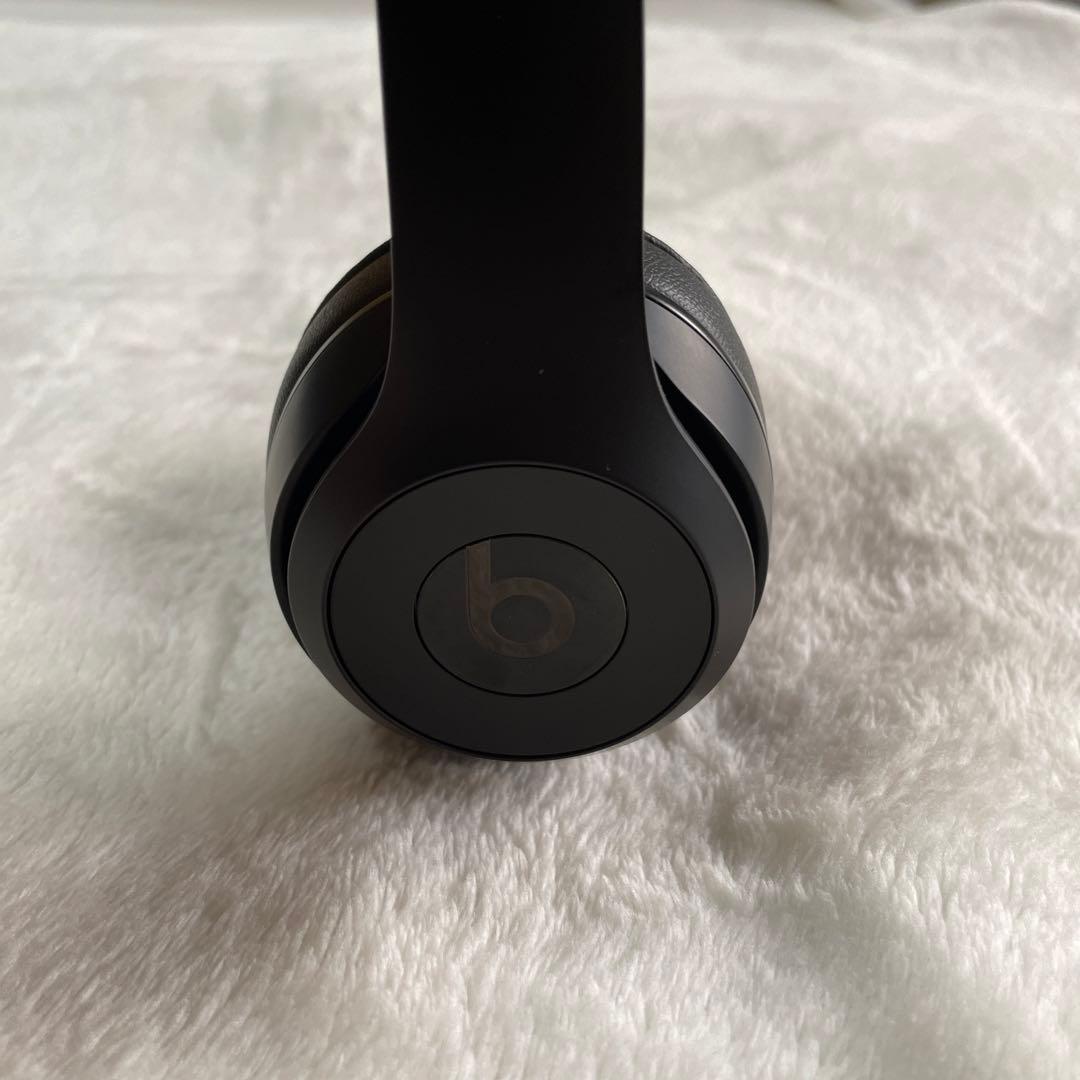 BEATS SOLO3 ビーツ ワイヤレス オンイヤーヘッドフォン ブラック 黒