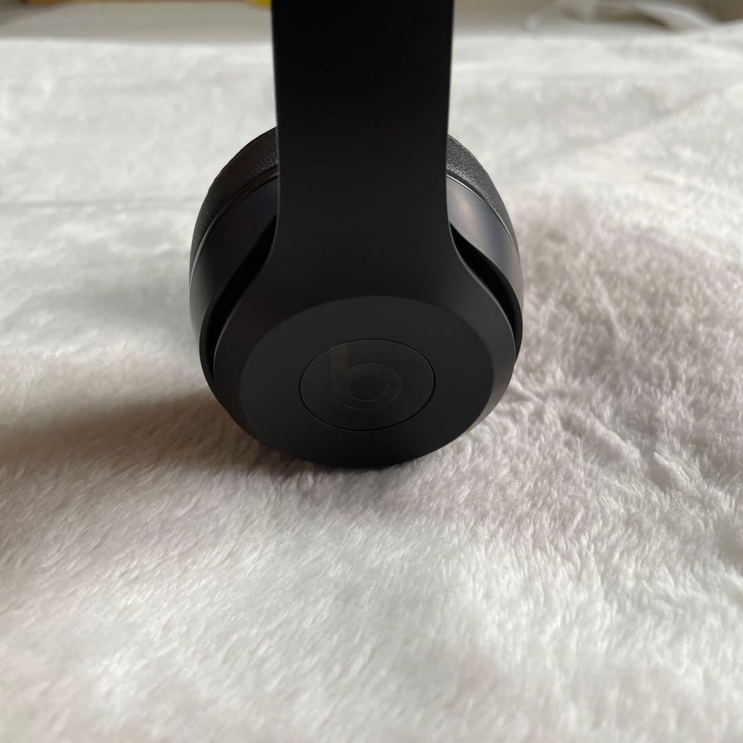 BEATS SOLO3 ビーツ ワイヤレス オンイヤーヘッドフォン ブラック 黒
