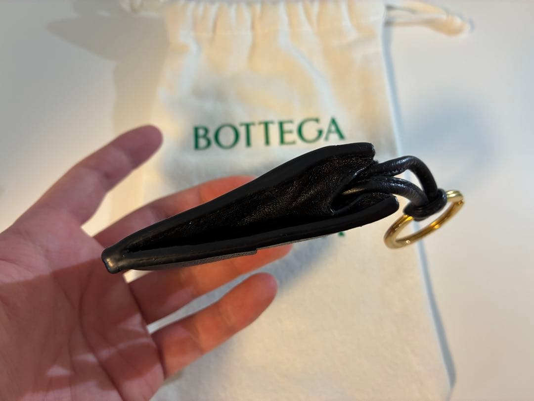 BOTTEGA VENETA イントレチャート　カードケース　キーリング