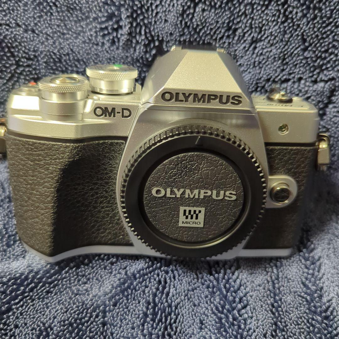 デジタルカメラ OM-D E-M10 Mark III OLYMPUS 25mm f1.8