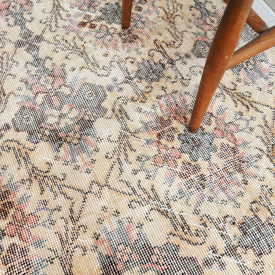 あかさたなトルコ　ヴィンテージラグ　ベージュ　クラシカル