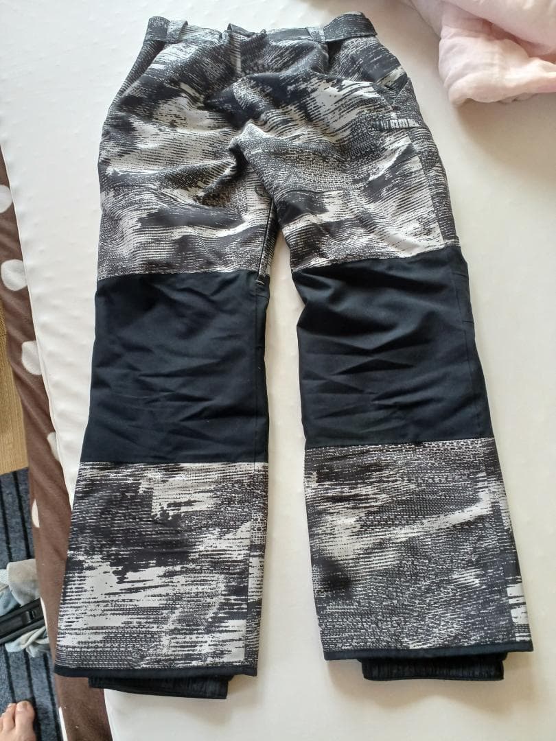 SALOMON スキーウェア　上下　Lサイズ