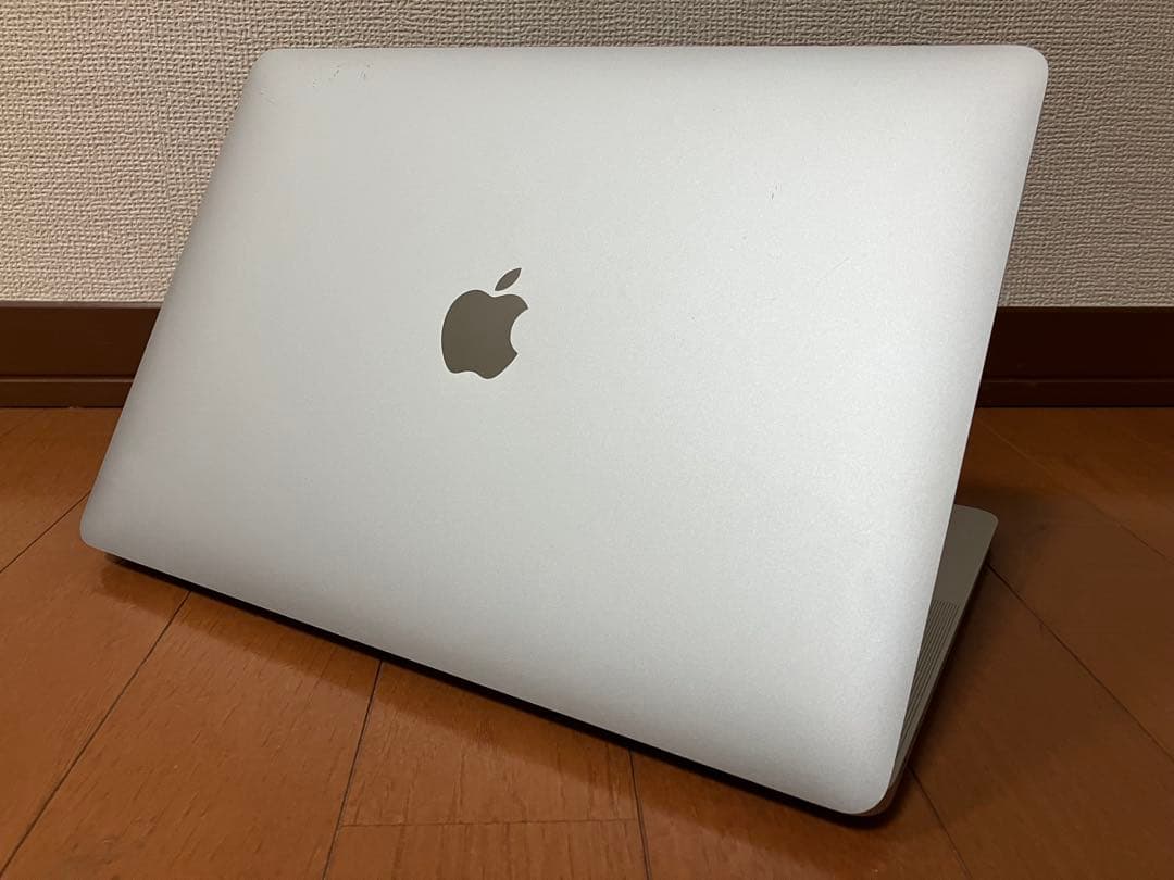 MacBook Air M1 256GB メモリ8GB BT 85％【初心者向】