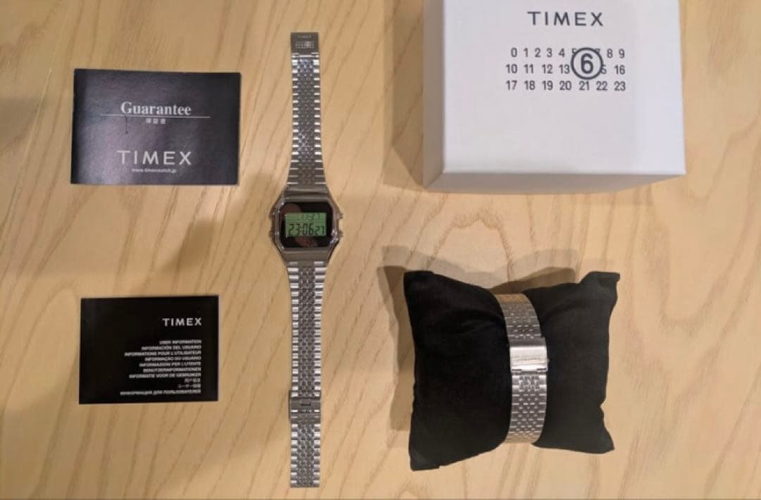 時計 TIMEX x MM6 Maison Margiela T80 Silver