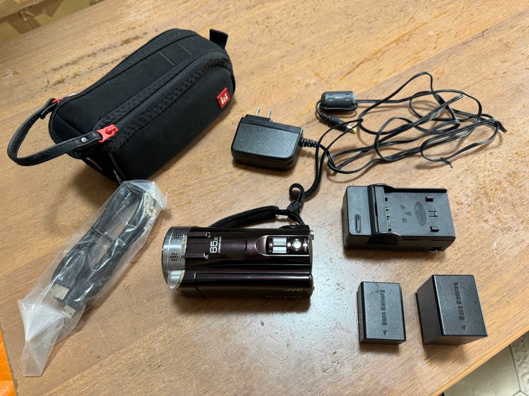 GZ-E765-T　ビデオカメラ　JVC　ハイビジョンメモリームービー