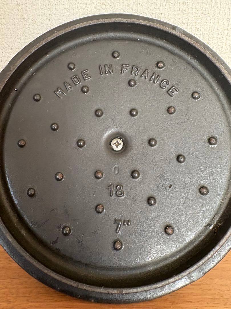 Staub 鍋　18センチ ブラック