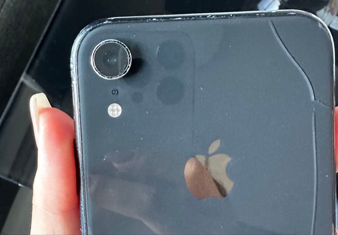 Apple iPhone XR ブラック 画面ひびあり