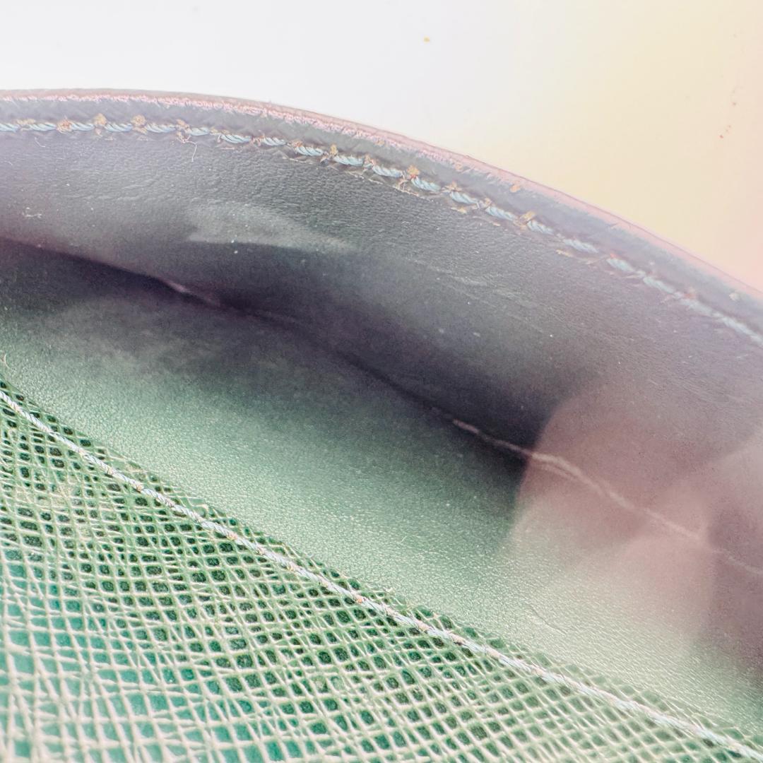 ルイヴィトン LV　タイガ バイカル M30184 クラッチバッグ エピセア