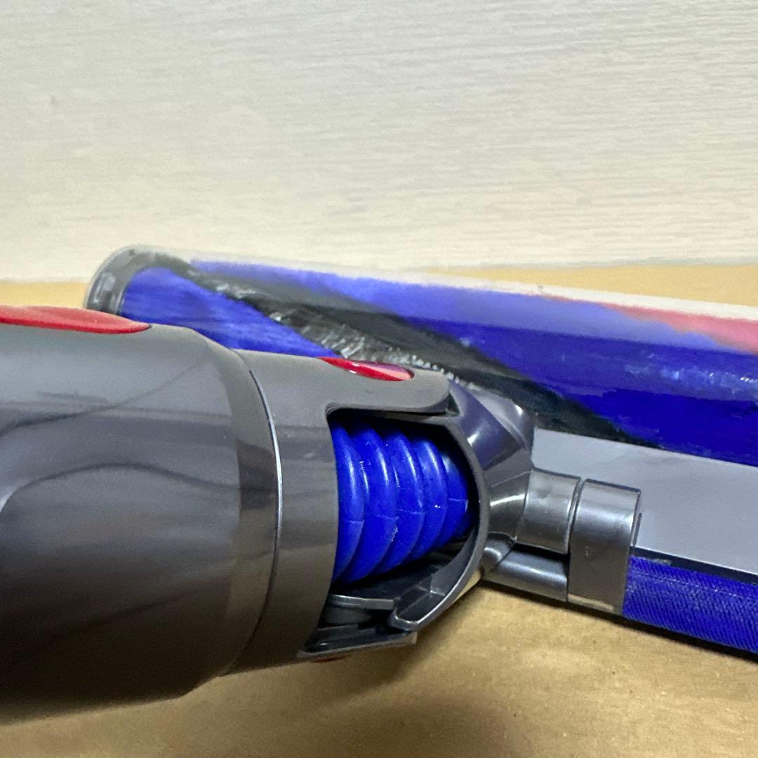 美品　V8slim 354531 ダイソン純正　ソフトローラーヘッド　v8スリム