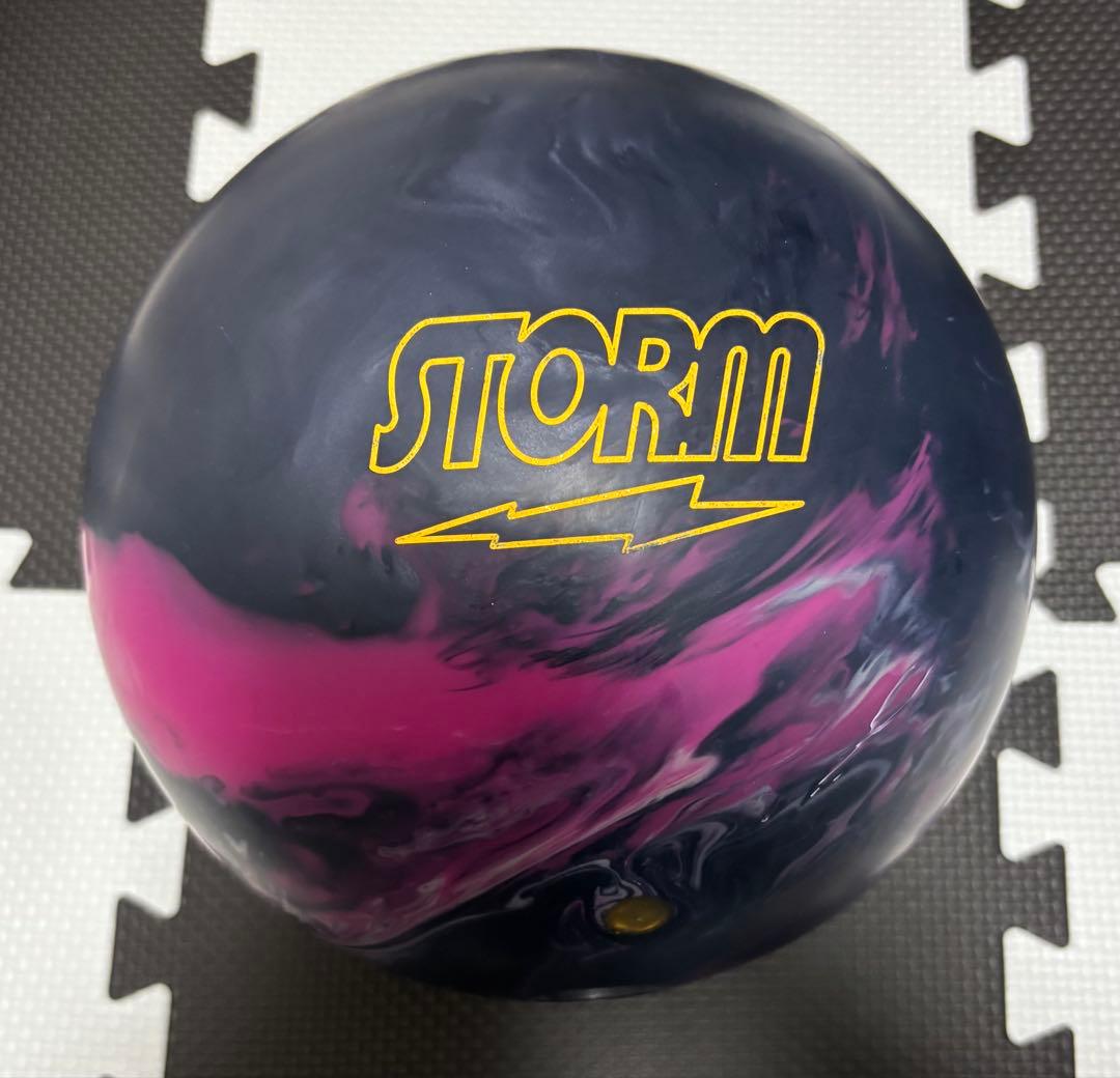 STORM MEGA LOCK ボウリングボール ストーム メガロック15ポンド