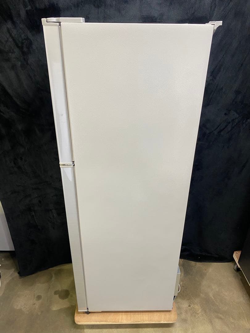 SHARPノンフロン冷凍冷蔵庫225L 2018年製 SJ-D23C-S