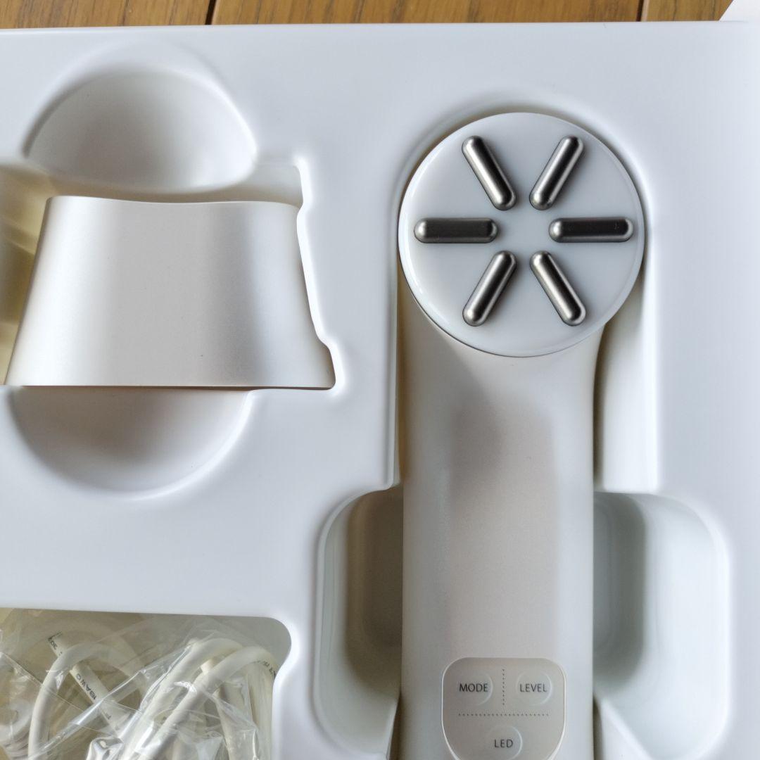 LIFTUNE リフチューン　美顔器