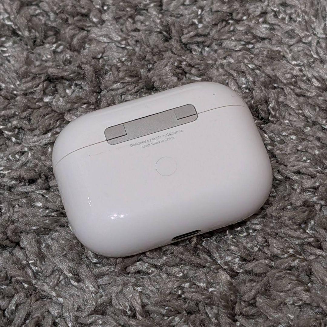 AirPods Pro MWP22J/A　第1世代