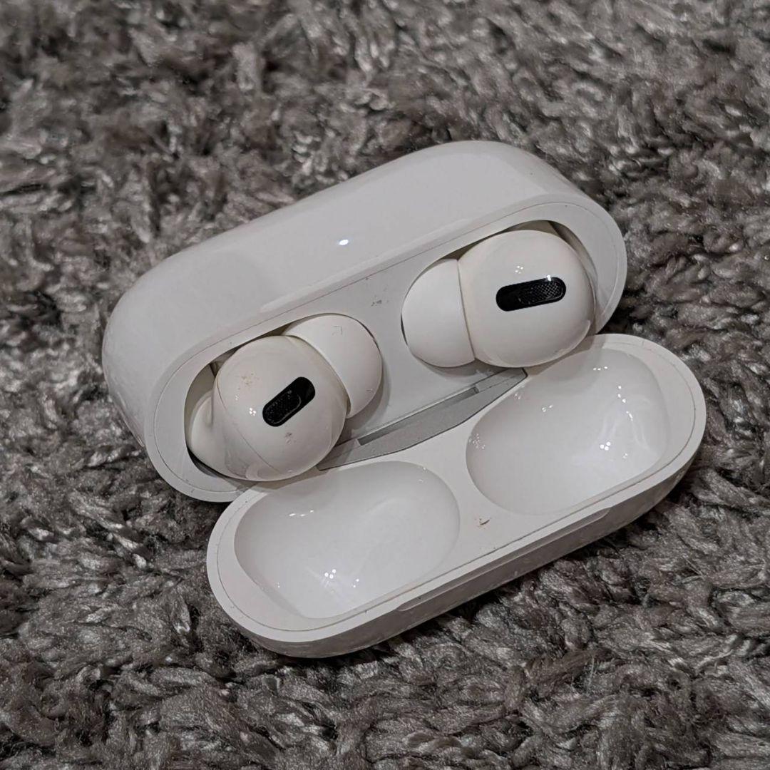 AirPods Pro MWP22J/A　第1世代