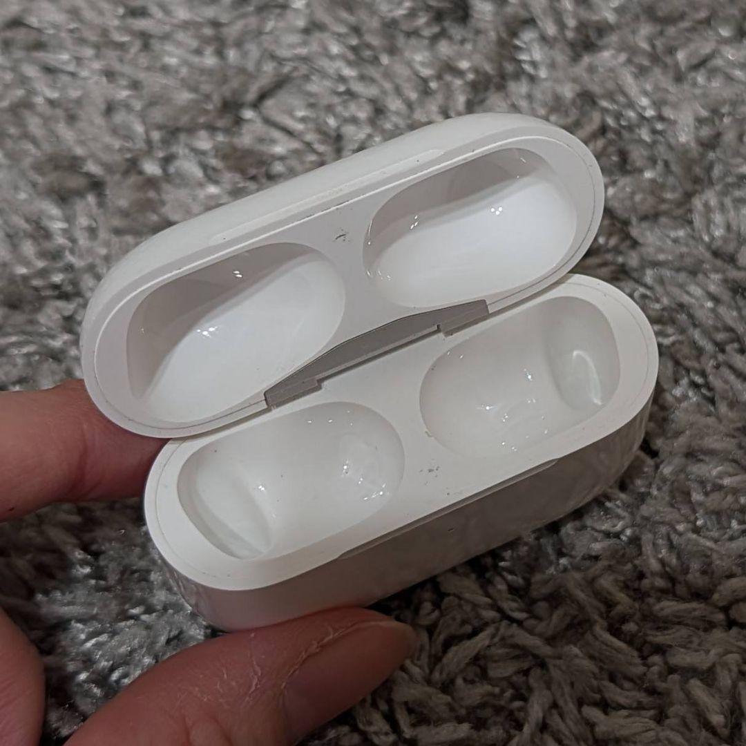 AirPods Pro MWP22J/A　第1世代