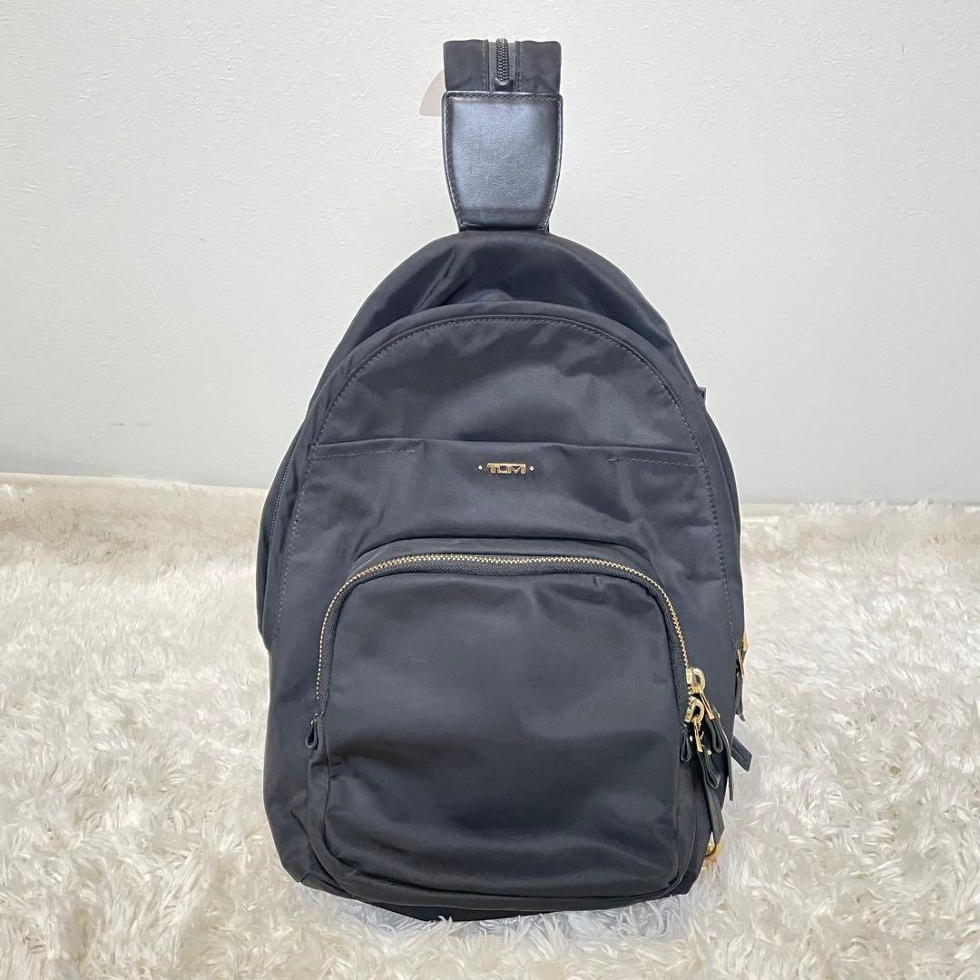 美品✨トゥミ ナイロンクロスボディバッグ ミニリュック レディース TUMI