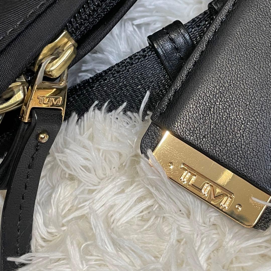 美品✨トゥミ ナイロンクロスボディバッグ ミニリュック レディース TUMI