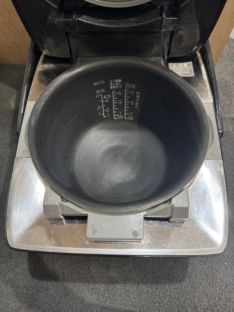 象印 炎舞炊き 圧力IH炊飯ジャーNW-LA10 2021年製