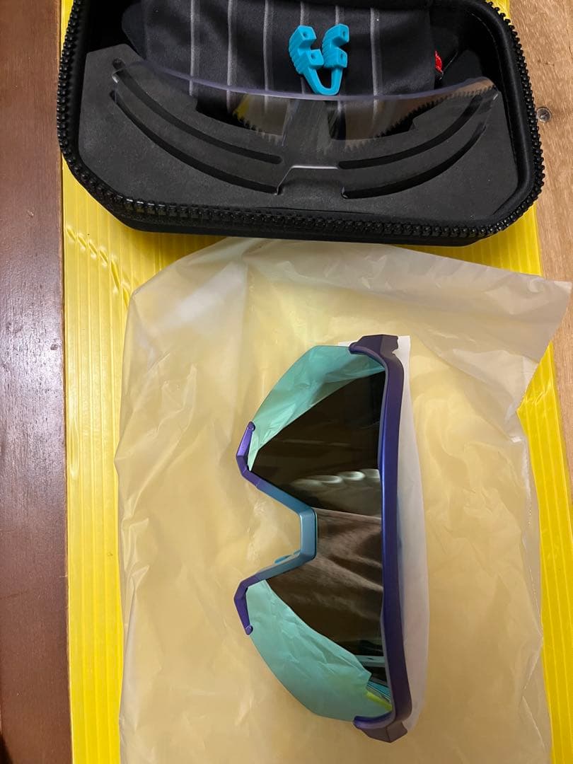 現品限りS3 100%ワンハンドレッド　箱が綺麗