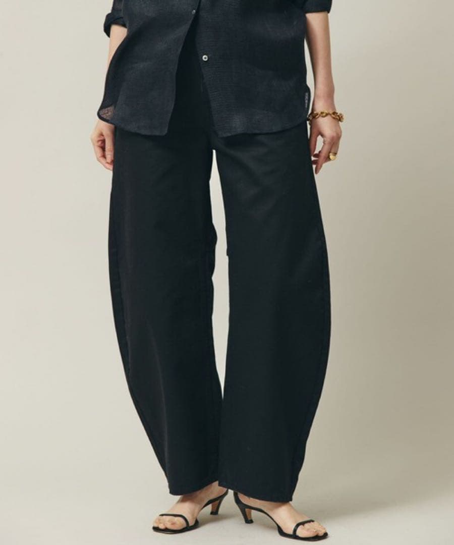 648 カレンソロジー &RC チノカーヴィーパンツ ブラック サイズ40