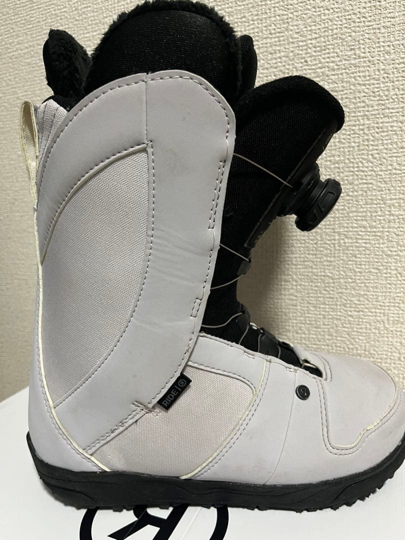 RIDE BOARD SAGE 女性用スノーボードブーツ US 6