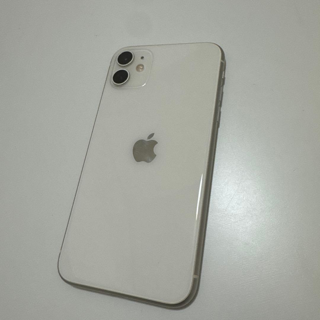 美品　iPhone11 本体　128GB ホワイト