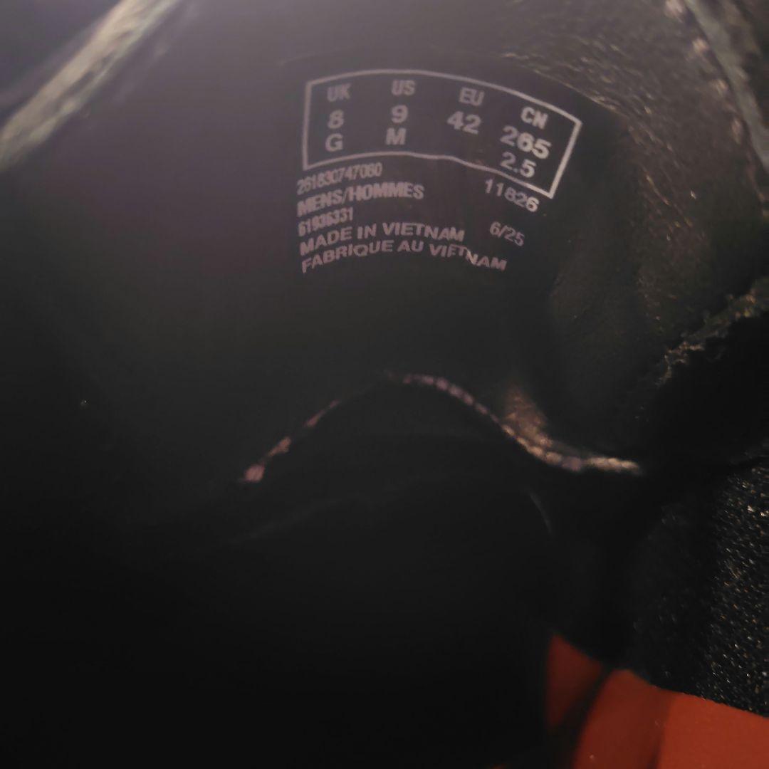 Clarks Wallabee GTX レザー