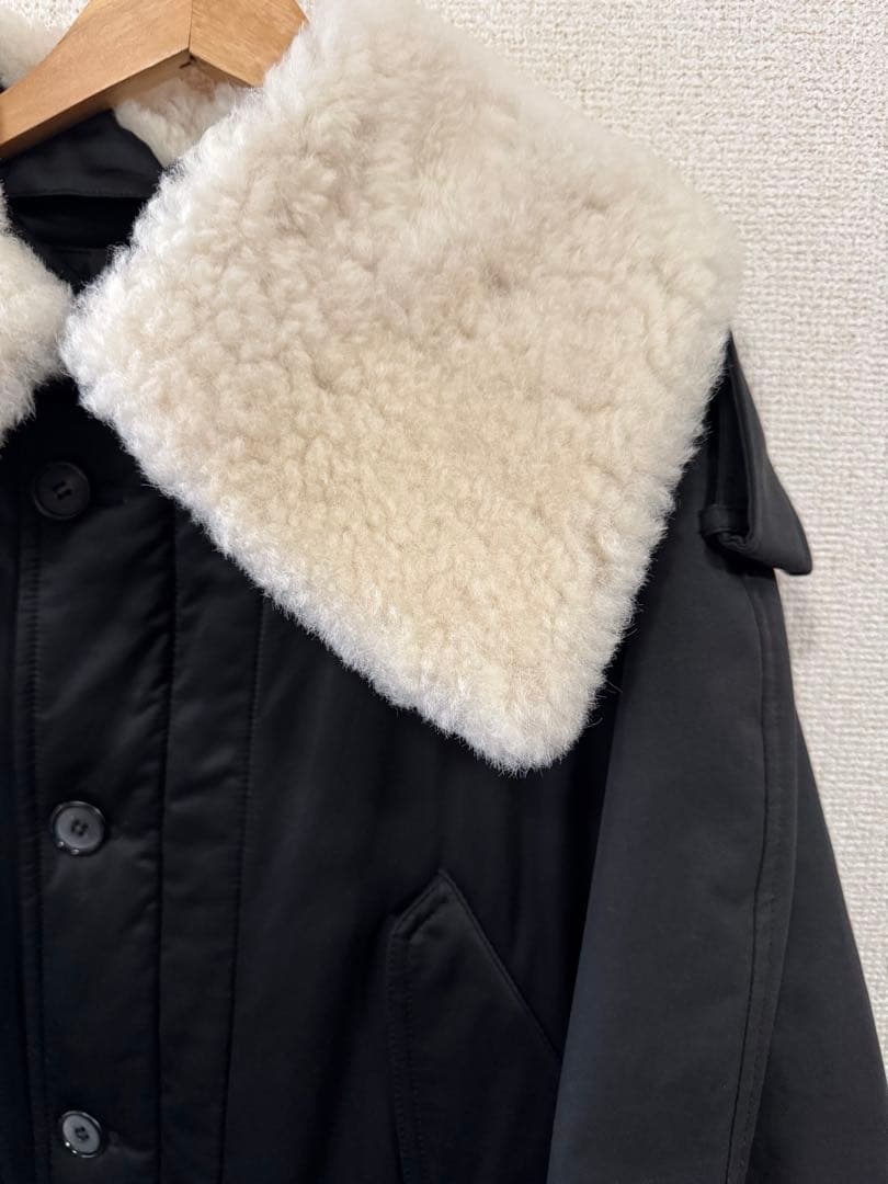 Alexander McQueen ブラックモッズコート