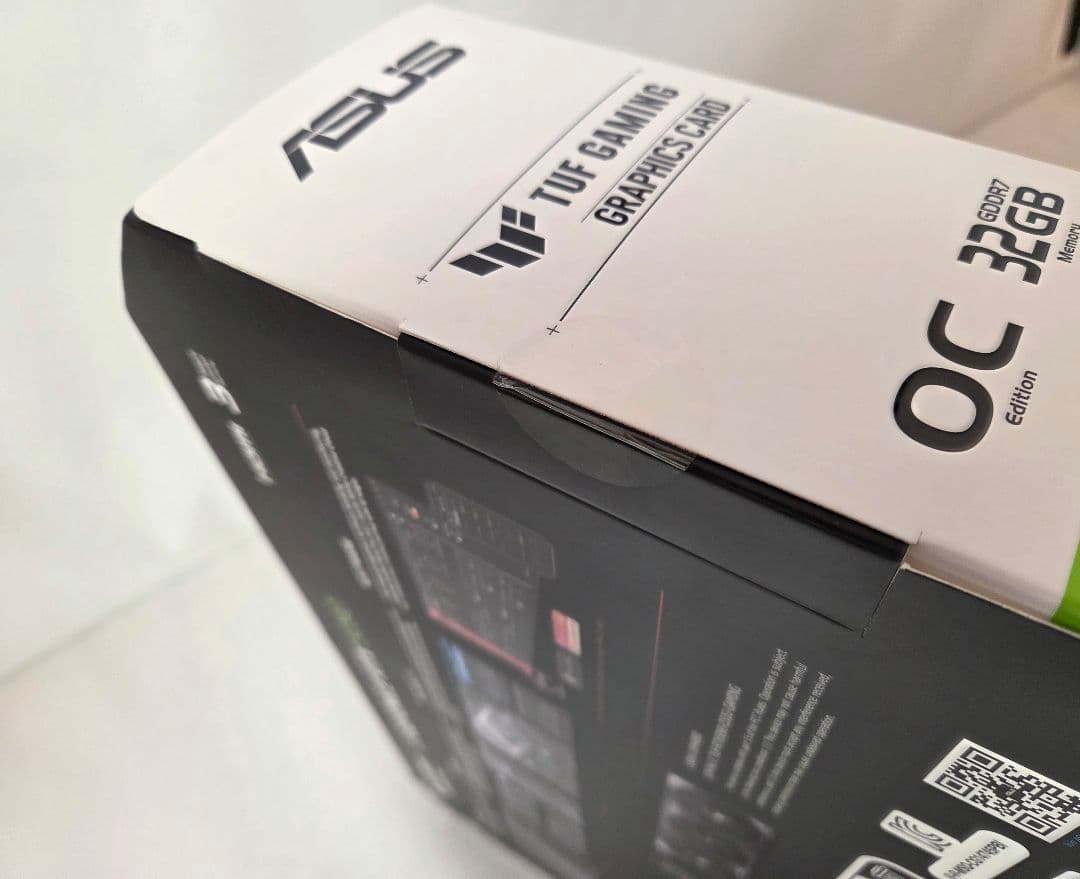 グラフィックボード・グラボ・ビデオカード ASUS TUF Gaming GeForce RTX5090 32GB