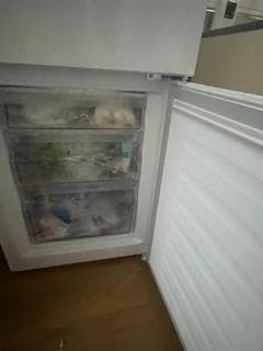 冷蔵庫・冷凍庫 Refrigerator Hisense HR-D1701W