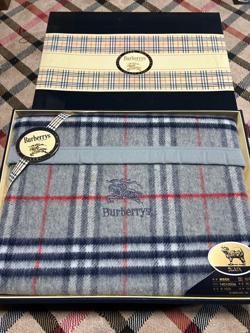 未使用　バーバリー　高級　希少　オールラム100%純毛毛布