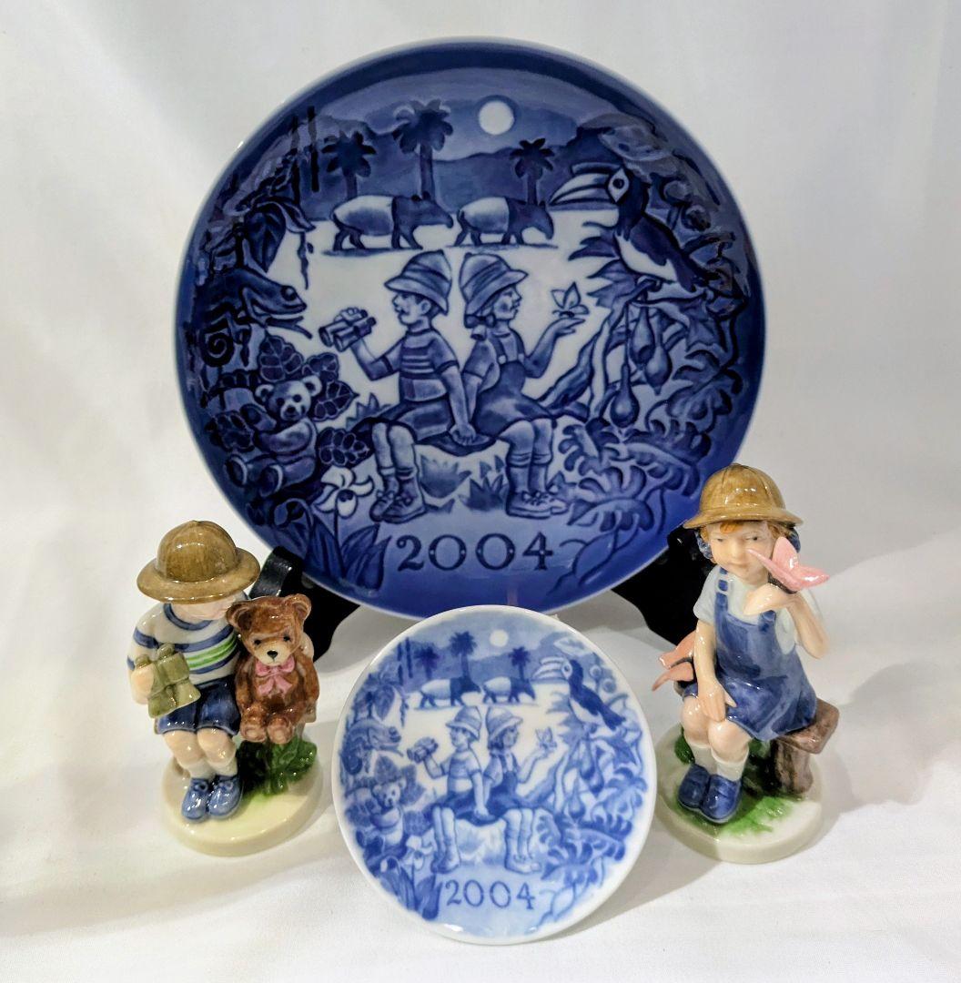 R コペンハーゲン　ミレニアム2004年プレート　フィギュリン2体　プラケット