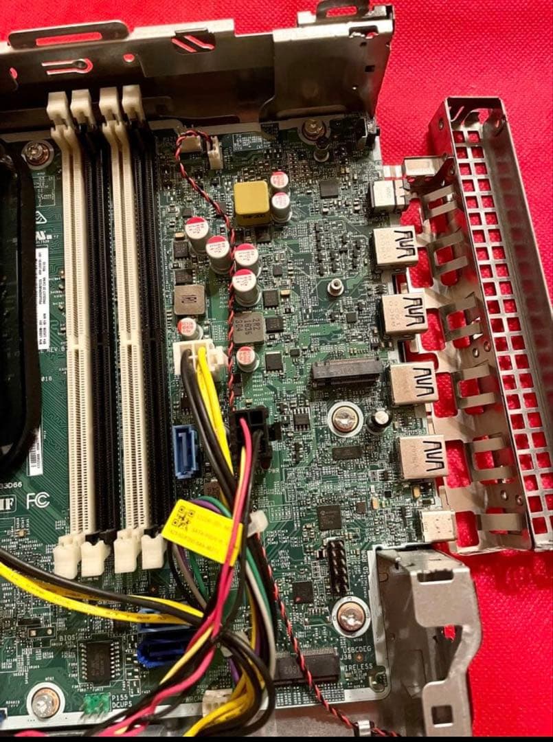 HP ProDesk 600 G4 SFF 3.6GHz本体、電源ケーブル