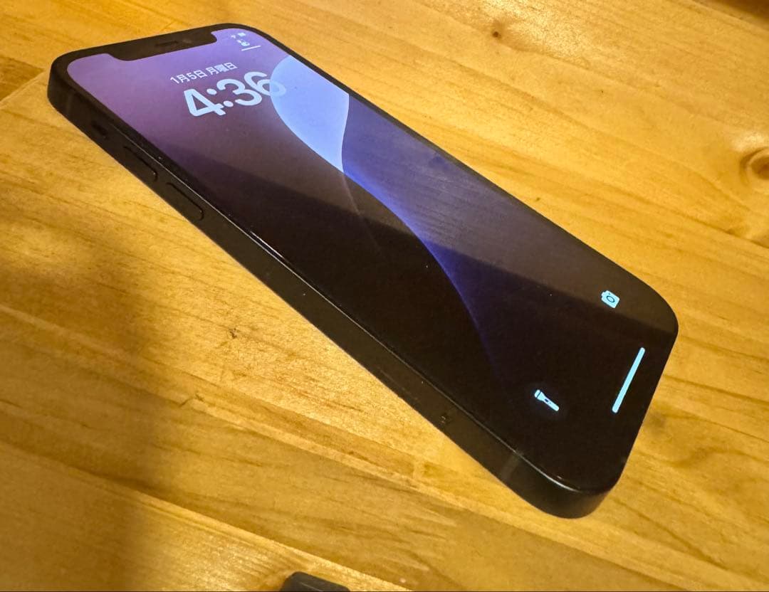 iPhone 12 64GB SIMフリー 初期化・動作確認済 バッテリー86%