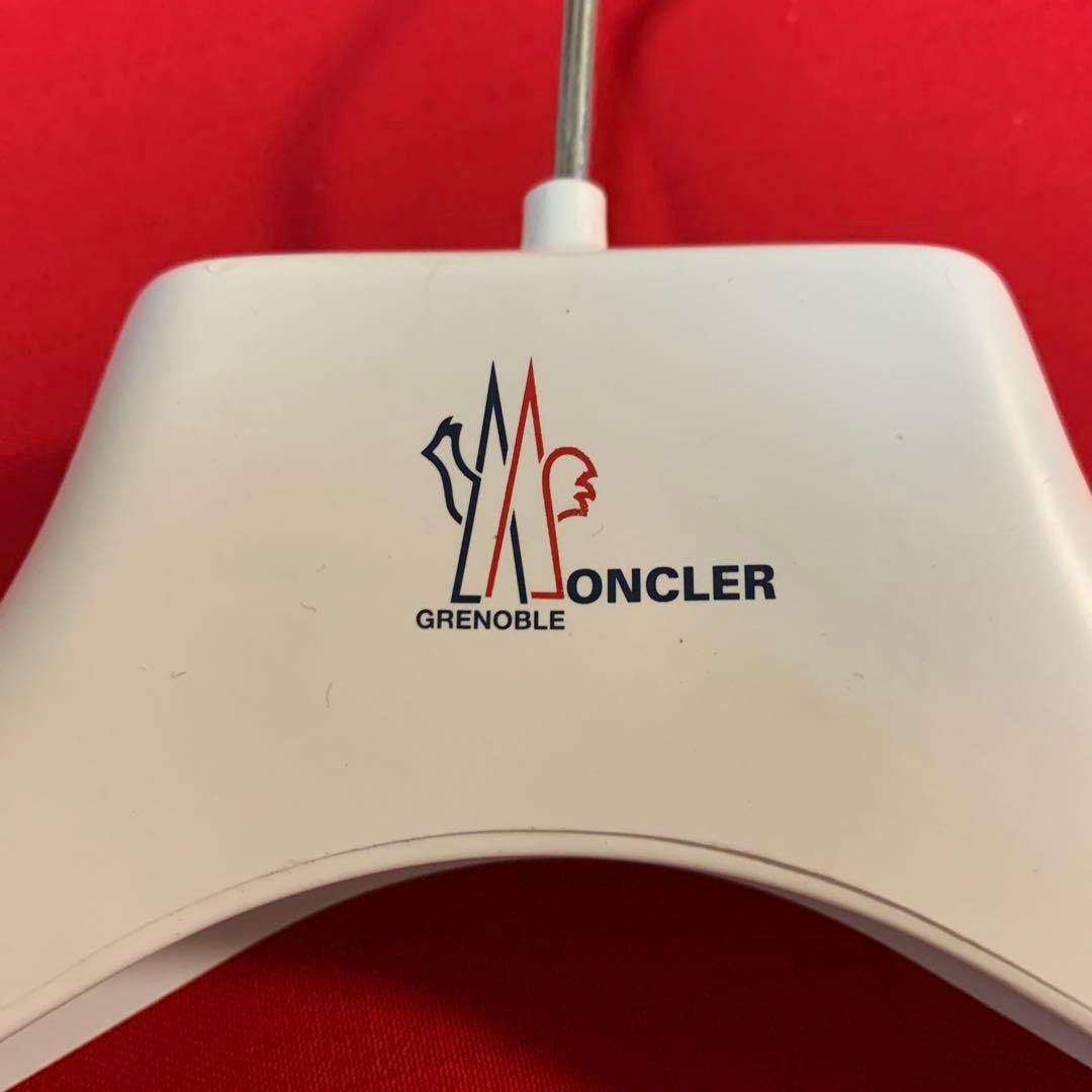 Moncler 衣類ハンガー 11本セット　ホワイト