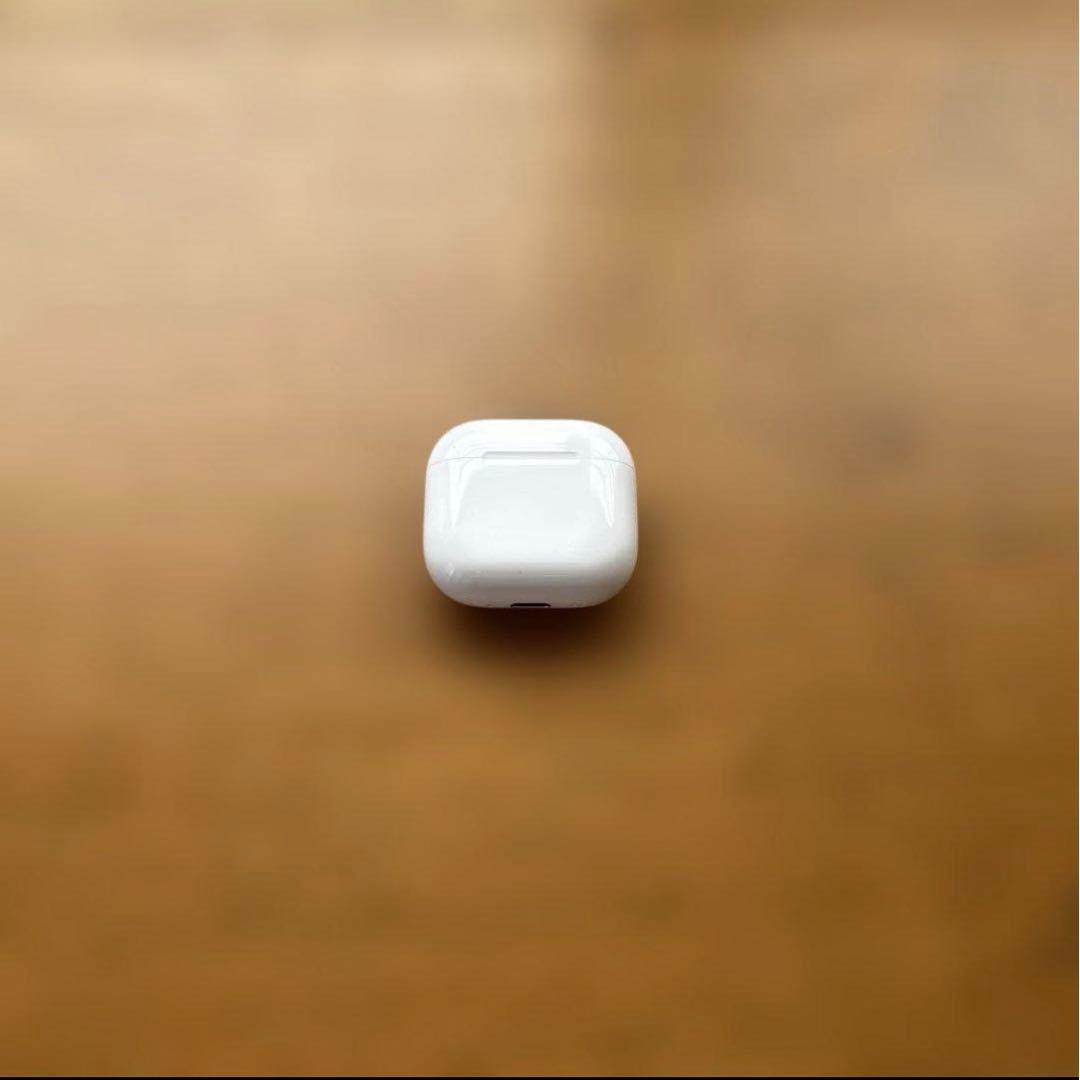 Apple AirPods 4本体 ホワイト