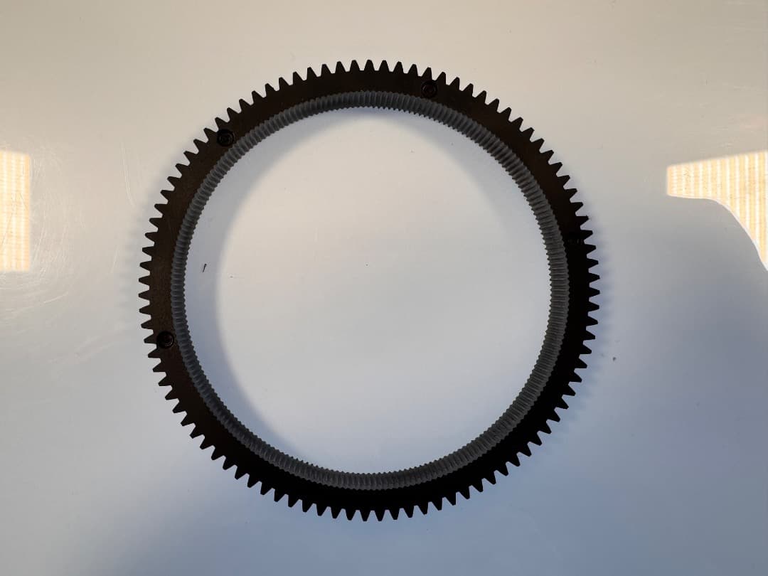 SIRUI 35mm F1.8 1.33x アナモルフィックレンズ（Lマウント）