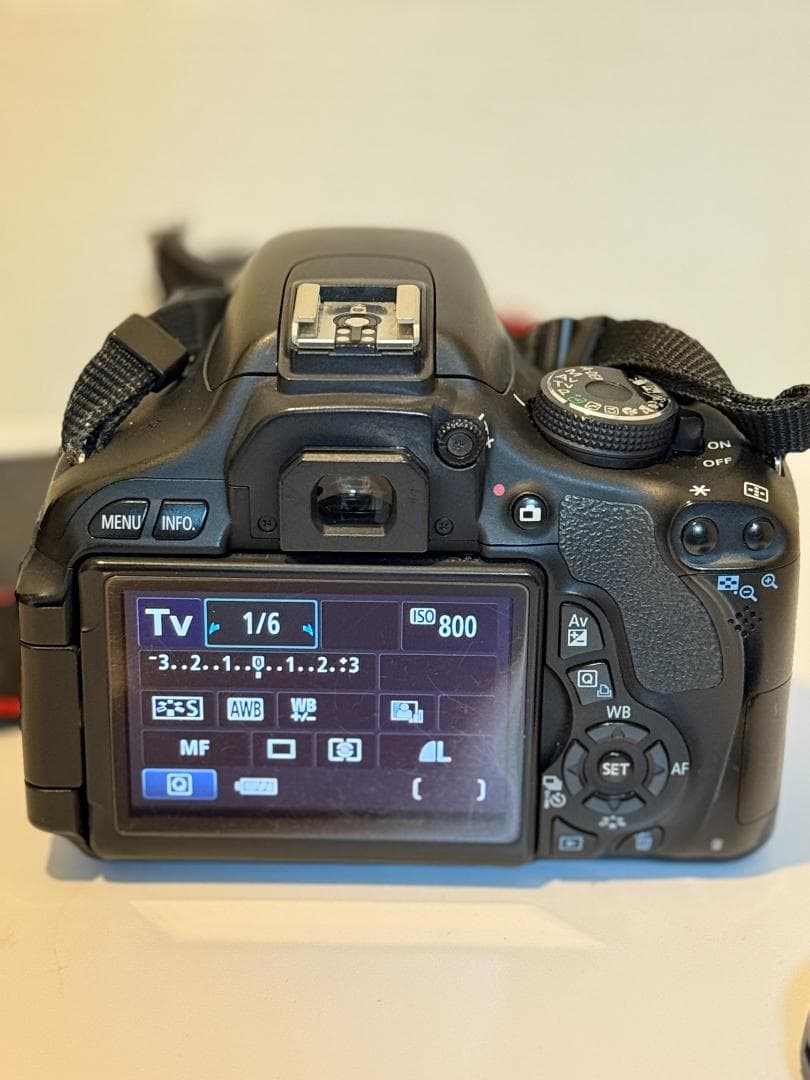 Canon EOS Kiss X5 ダブルズームキット（本体ジャンク品）