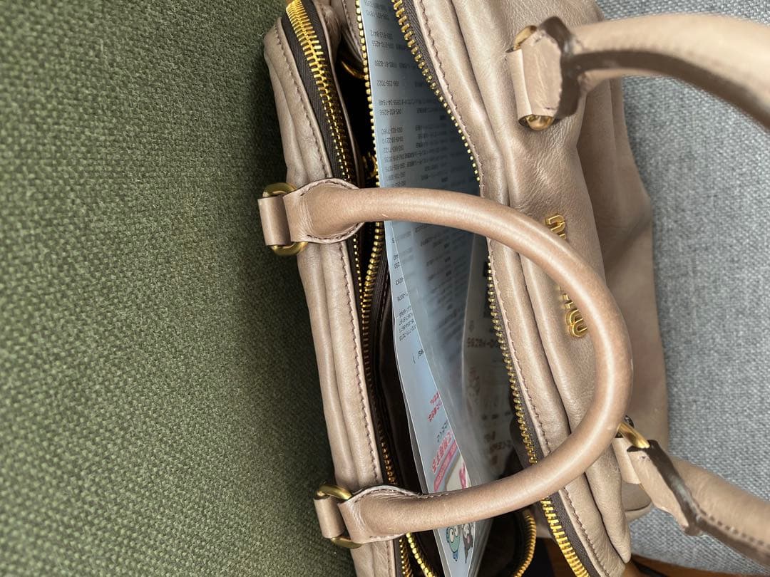 【美品】miumiu バッグ