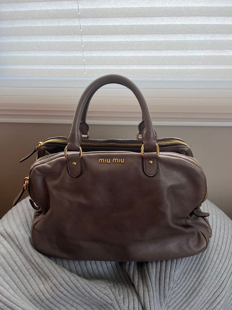 【美品】miumiu バッグ