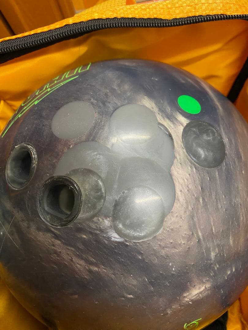 ボウリング　ボール　対称コア2球＋ツアーバッグセット