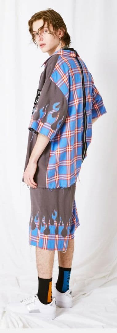 【美品】LiSA ドッキングショートパンツROY reflect overjoy