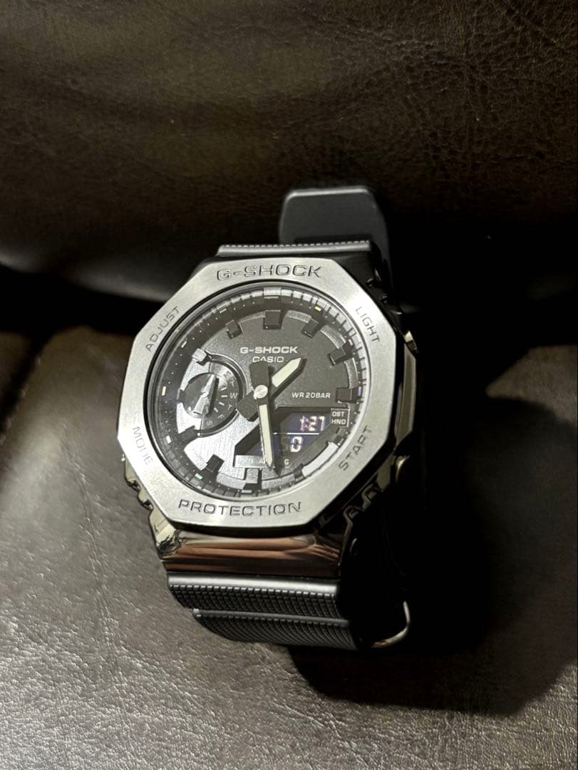 保証付き 美品 G-SHOCK GM-2100BB-1AJF メタルカバード