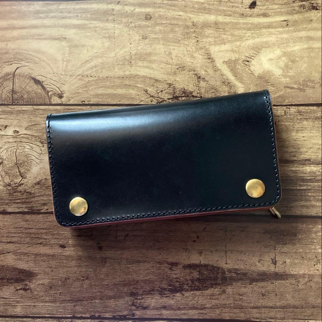【サビオラ様ご確認用】トラッカーウォレット 新喜皮革 ホースハイド 茶芯ブラック