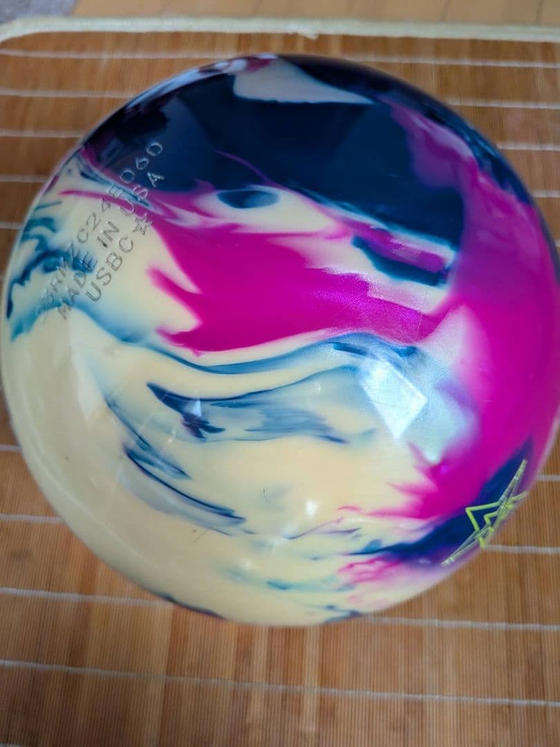 ★専用★　ROTO GRIP ATTENTION ボウリングボール　15ポンド