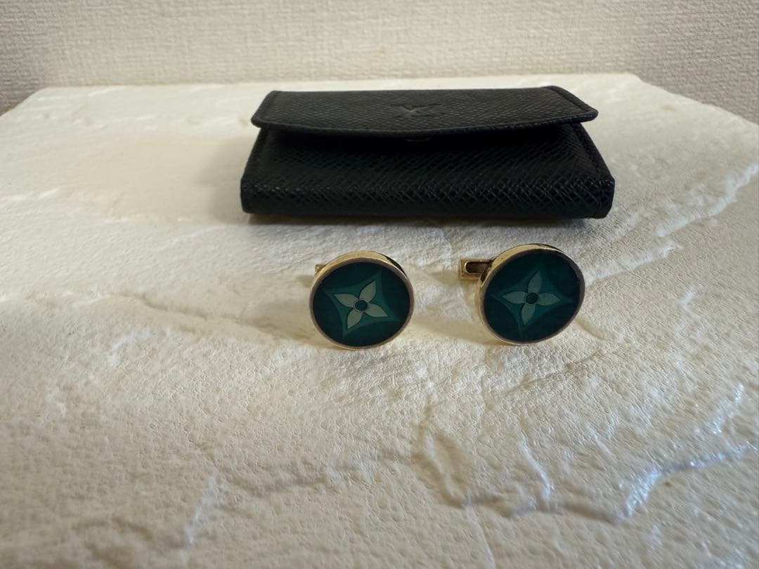 ルイヴィトン　ヴィトン　カフス　ゴールド　花柄　ケース付