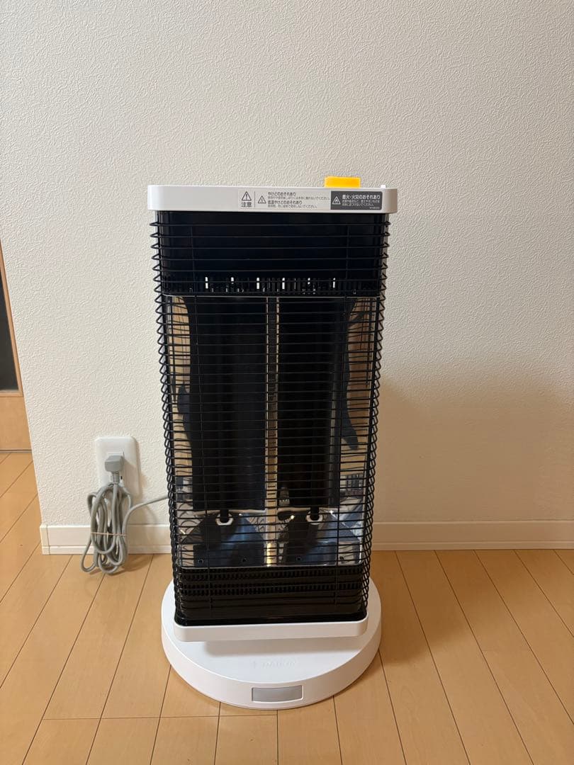 【美品】遠赤外線電気ヒーター セラムヒート 2021年製 CER11YS-W