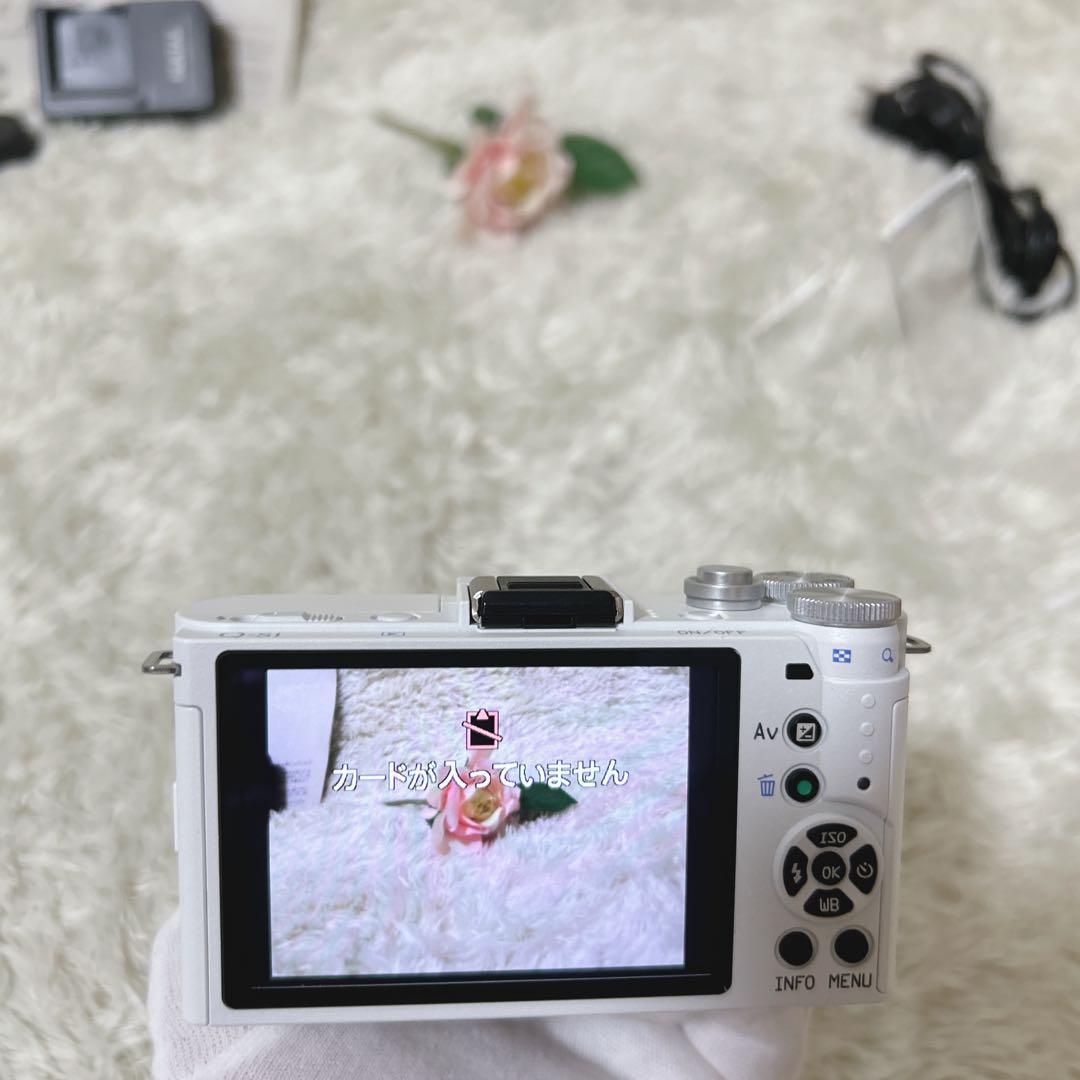 【希少】PENTAX Q-S1 Q-S1 Wズームキット　ミラーレス一眼