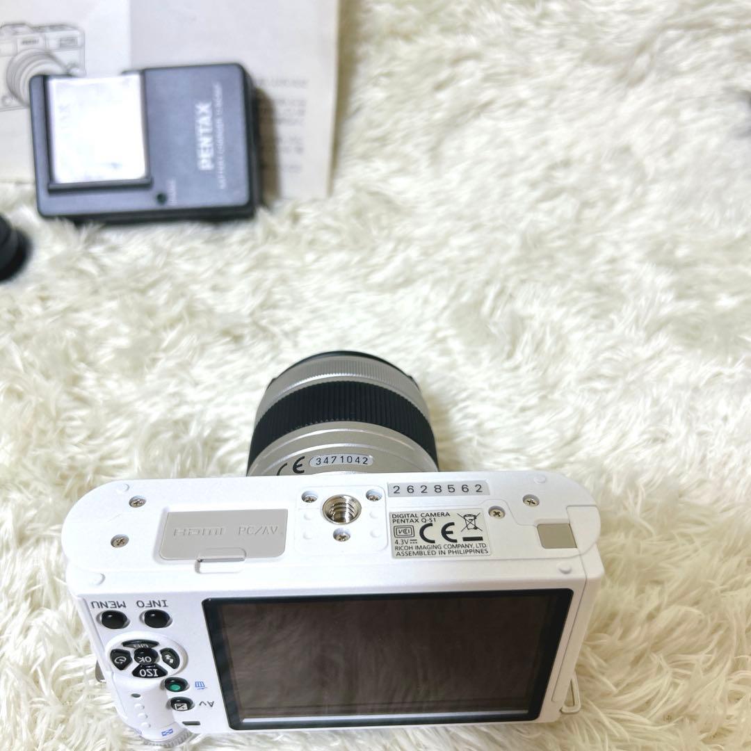 【希少】PENTAX Q-S1 Q-S1 Wズームキット　ミラーレス一眼